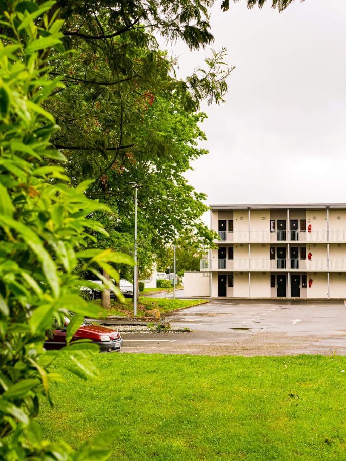 Hotel Du Parc - Шантепи Екстериор снимка